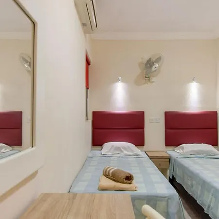 Pool And Sea Merill - Happy Apartment
