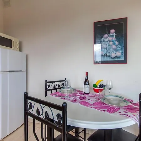 Pool And Sea Merill - Happy Apartment *