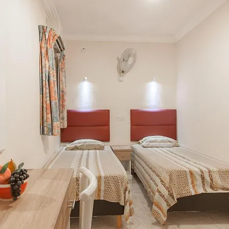 Pool And Sea Merill - Happy Apartment