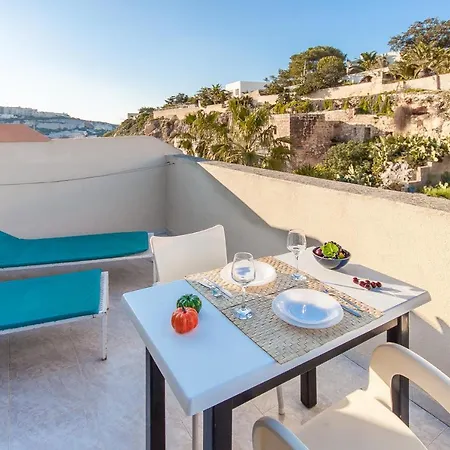 Apartment Pool And Sea Merill - Happy *